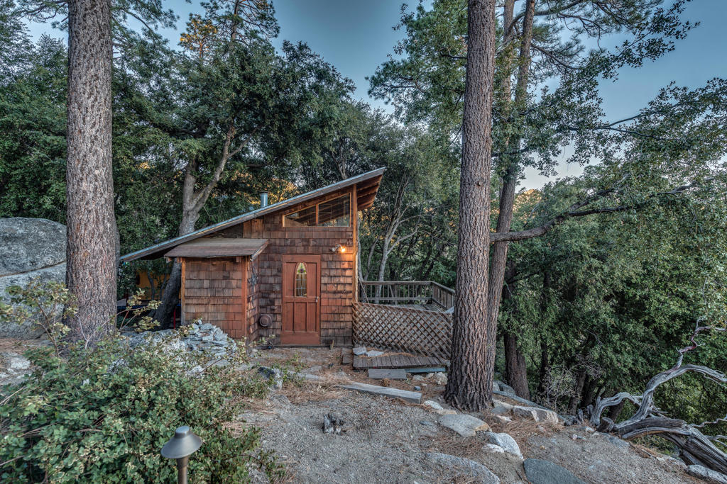 53165 Mountain View Drive