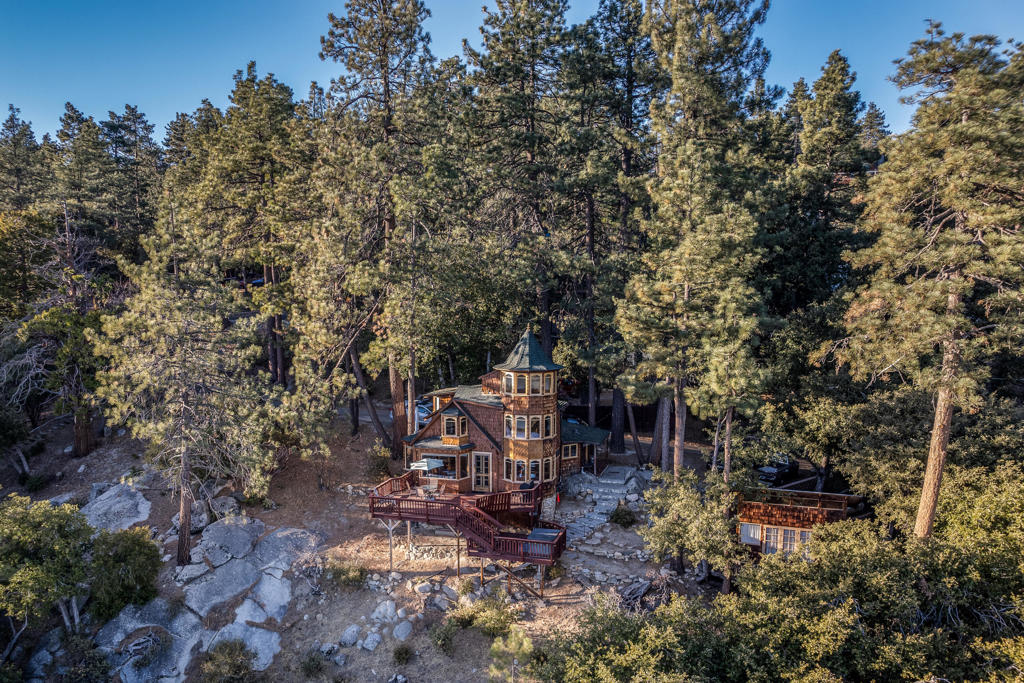 53165 Mountain View Drive