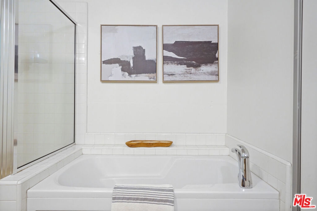 1130 S FLOWER Street Unit: 304