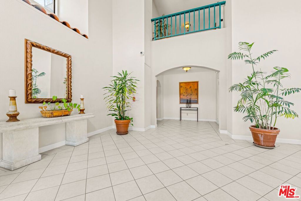 4200 Via Arbolada 122