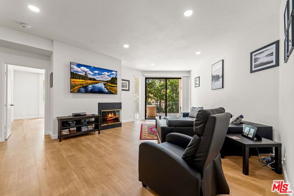 4200 Via Arbolada 122