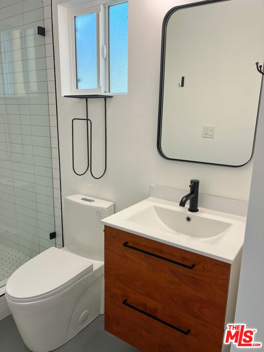 2346 1/2 Elmgrove Street