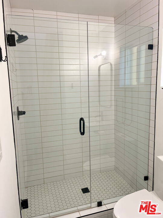 2346 1/2 Elmgrove Street