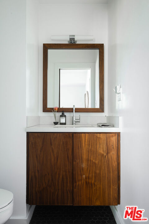 4225 San Rafael Avenue