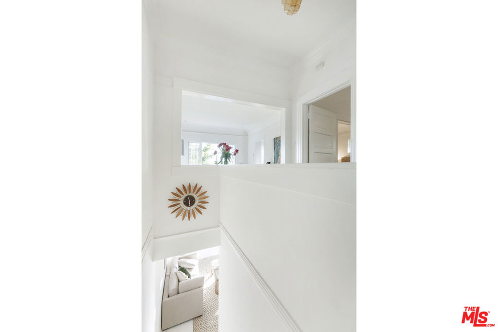 3410 Glenalbyn Drive