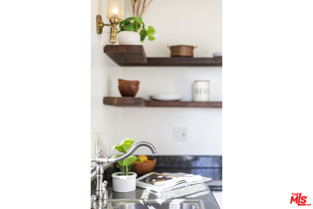 3410 Glenalbyn Drive