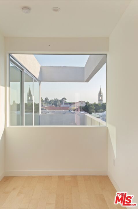 4826 Franklin Avenue 6