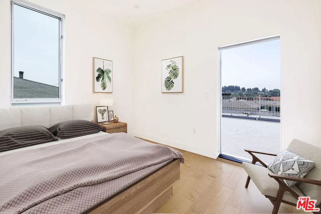 4826 Franklin Avenue 6