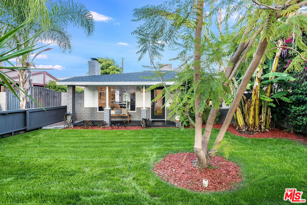 536 S Mariposa Street