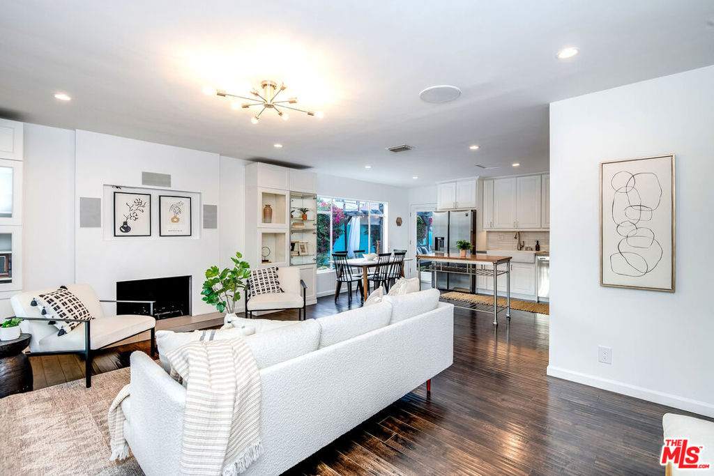 536 S Mariposa Street