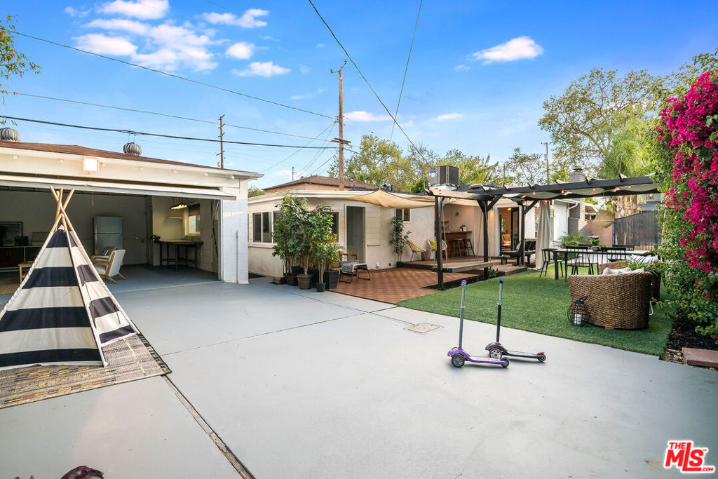 536 S Mariposa Street