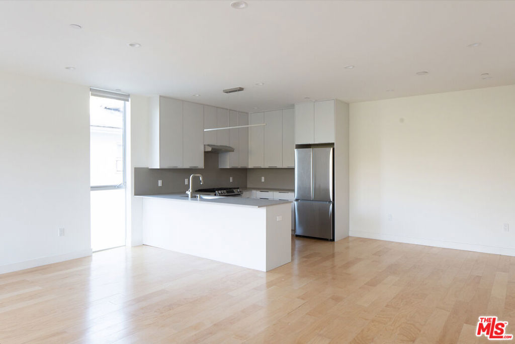 4826 Franklin Avenue 5