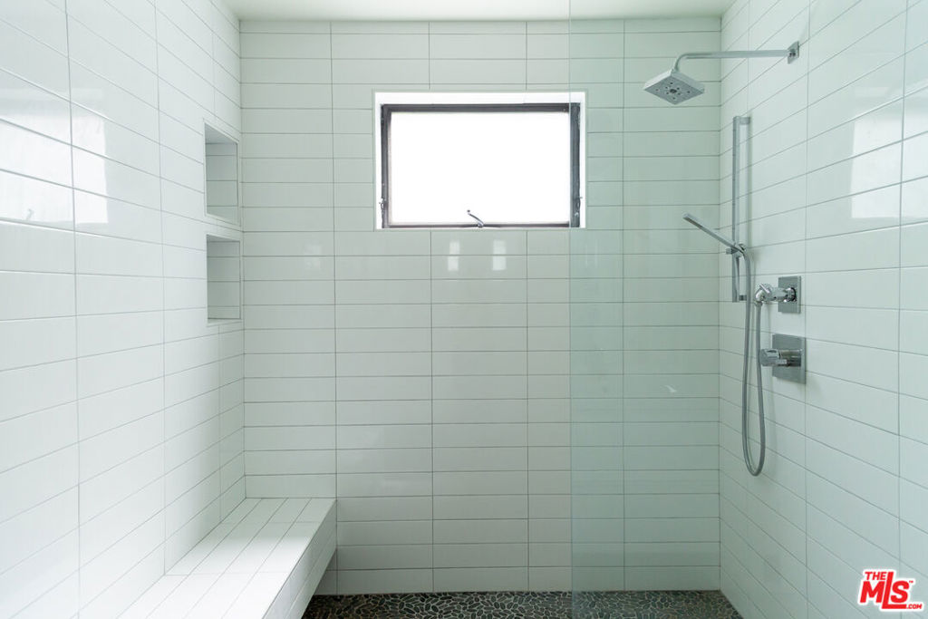 6348 Primrose Avenue