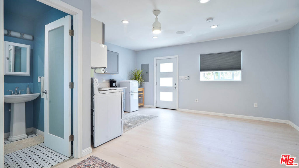 3667 Buckingham Road