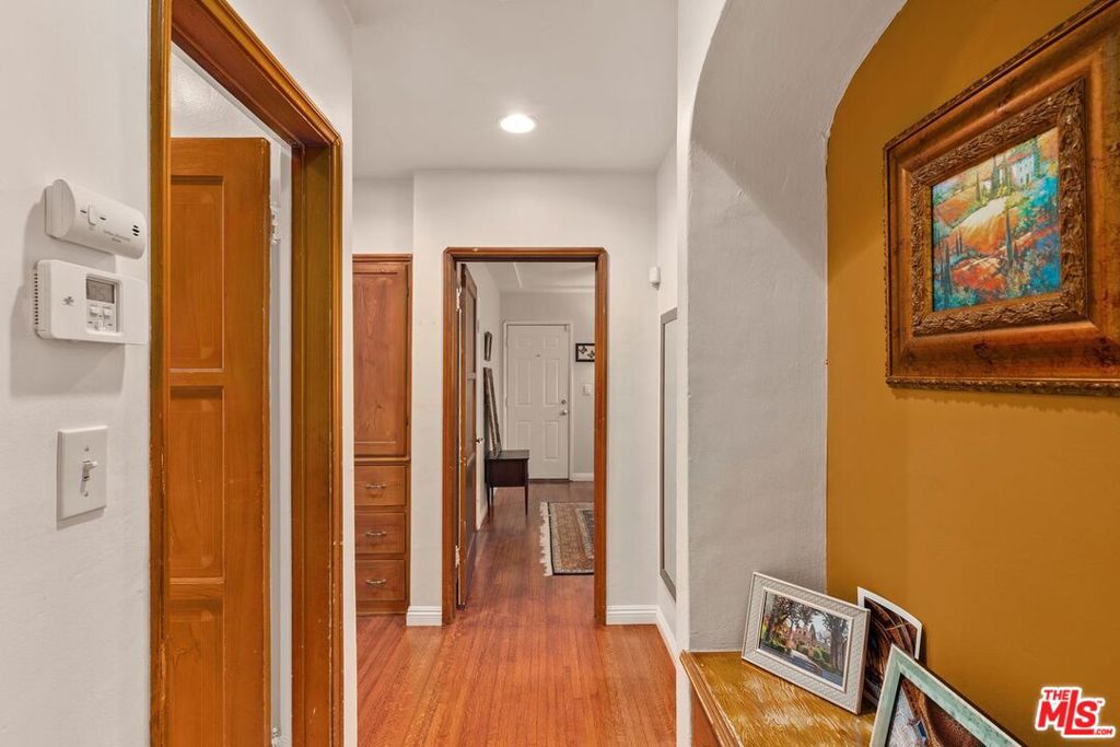 3667 Buckingham Road