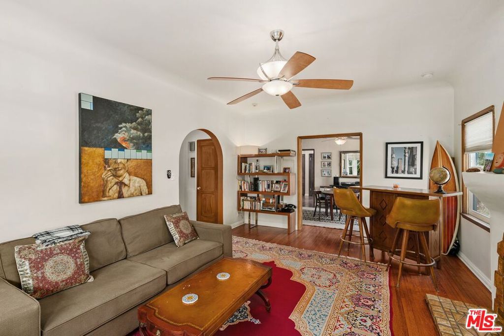 3667 Buckingham Road