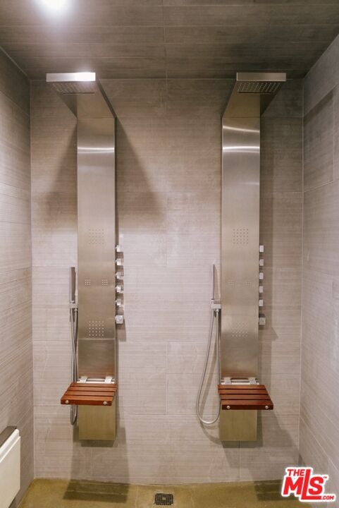 1855 Industrial St Unit: 418