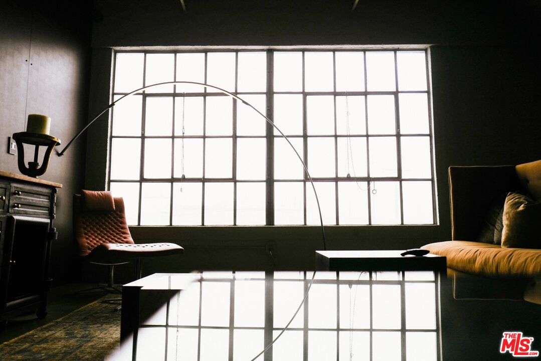 1855 Industrial St Unit: 418