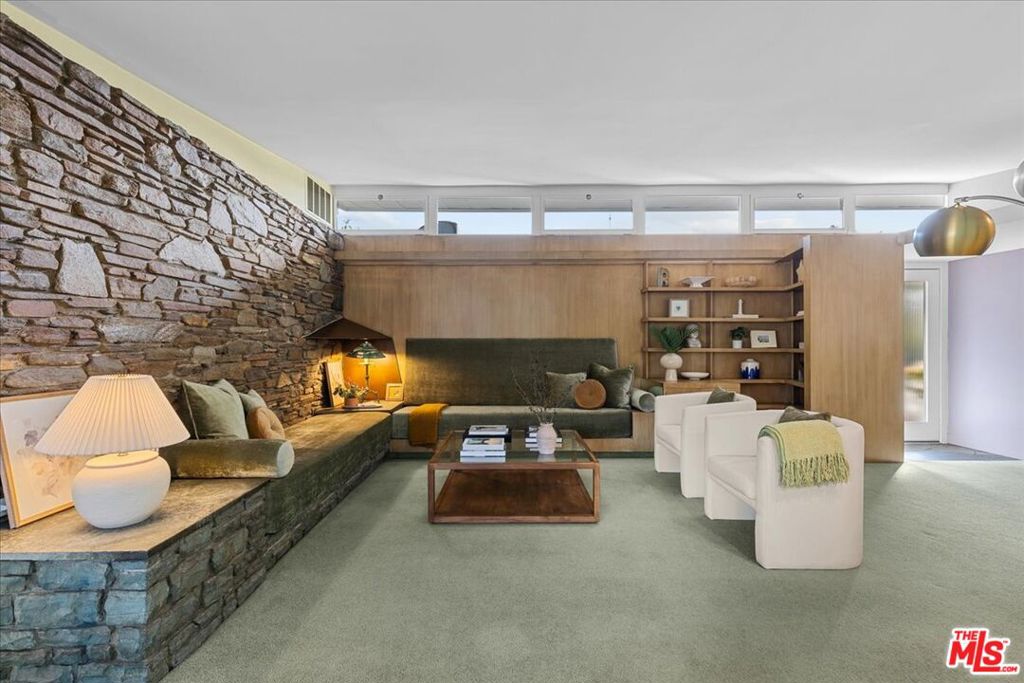 5020 Eagle View Circle