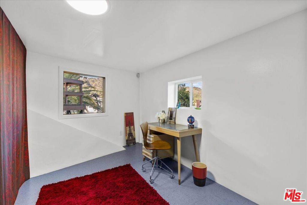 5020 Eagle View Circle