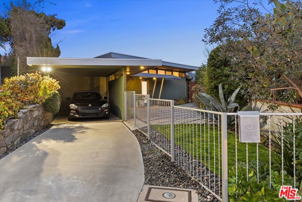 5020 Eagle View Circle