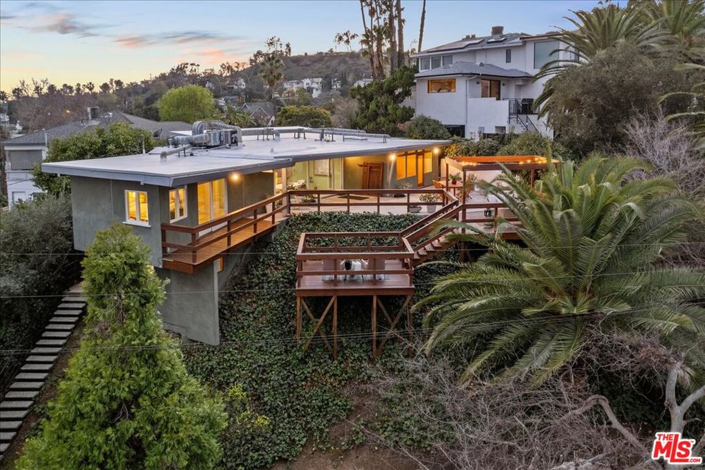 5020 Eagle View Circle