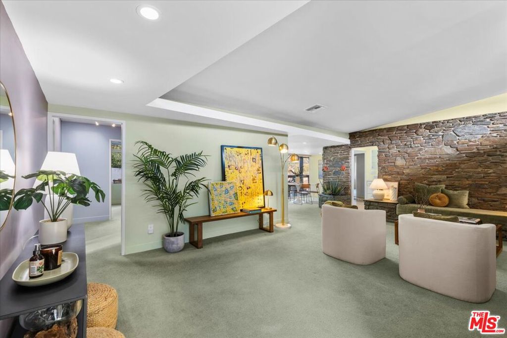 5020 Eagle View Circle