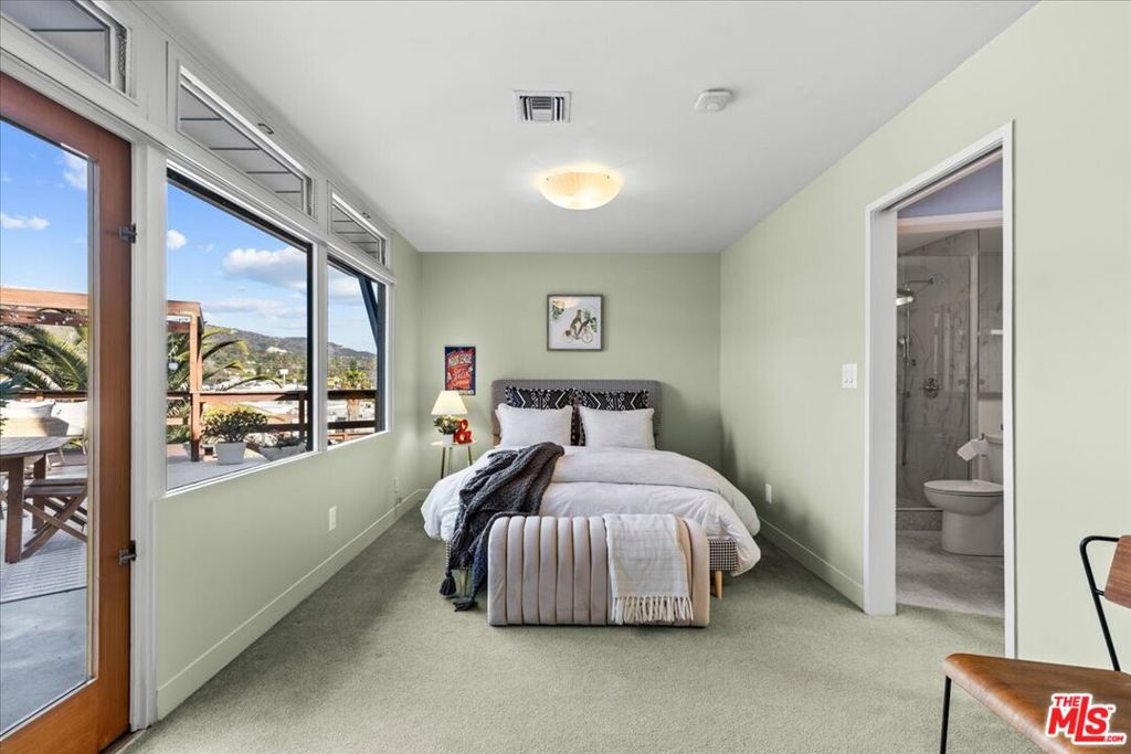 5020 Eagle View Circle