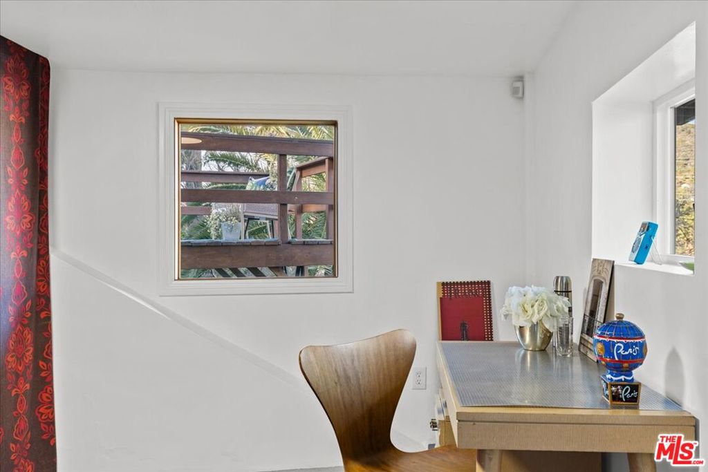 5020 Eagle View Circle