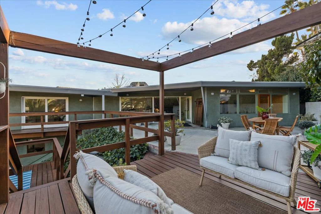 5020 Eagle View Circle