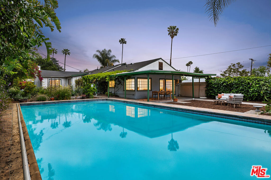 673 Stonehurst Drive