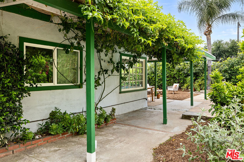 673 Stonehurst Drive