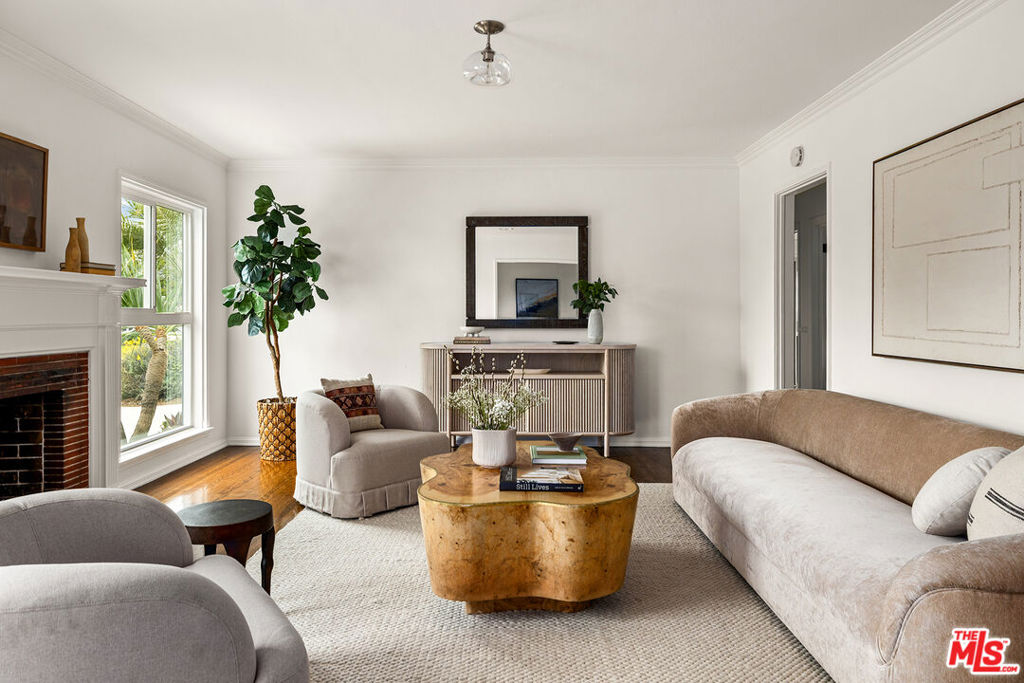 673 Stonehurst Drive