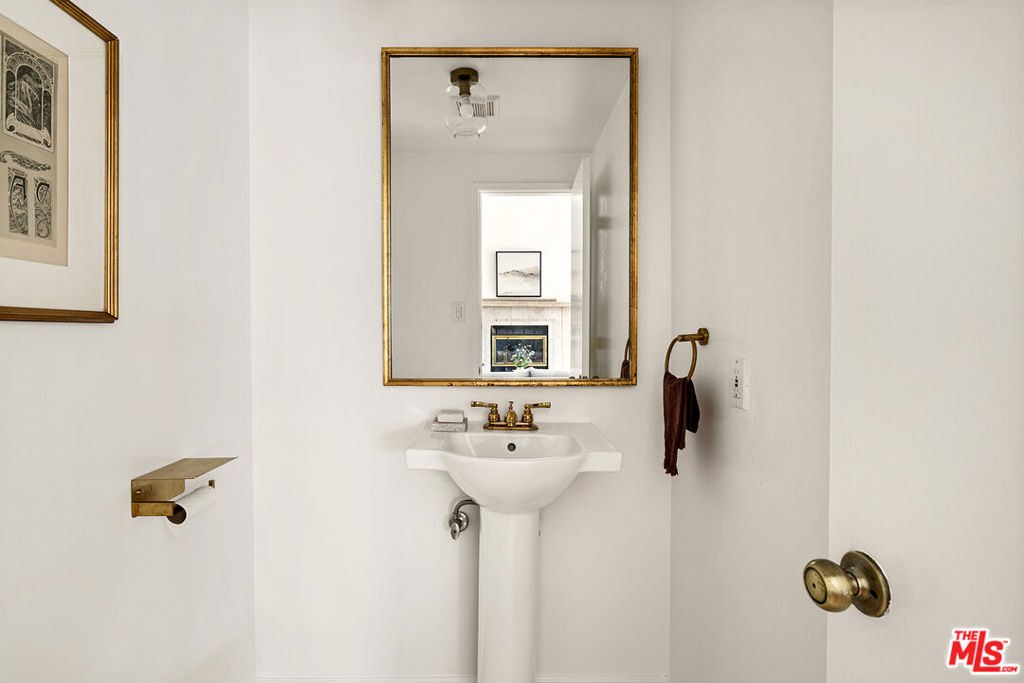 673 Stonehurst Drive