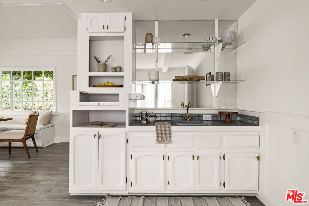 673 Stonehurst Drive