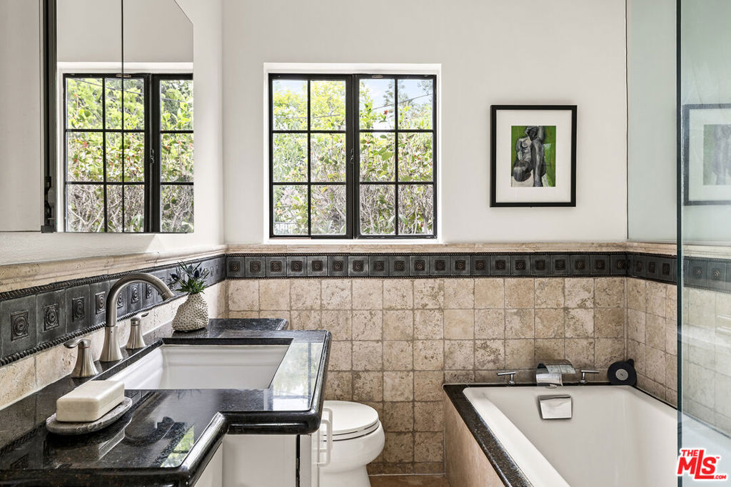 673 Stonehurst Drive