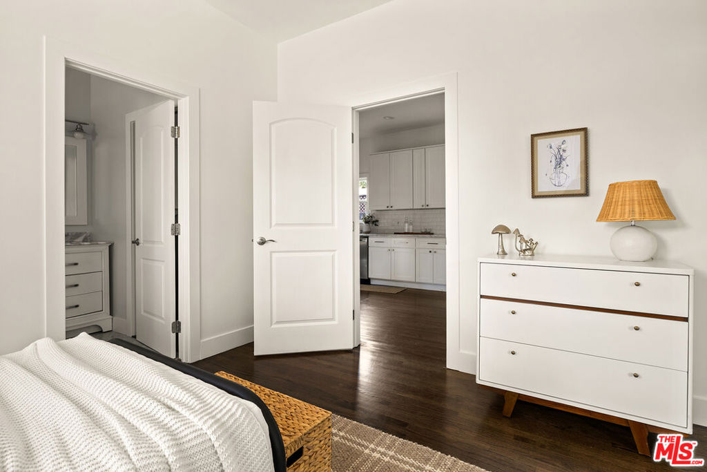 1725 N Marengo Avenue