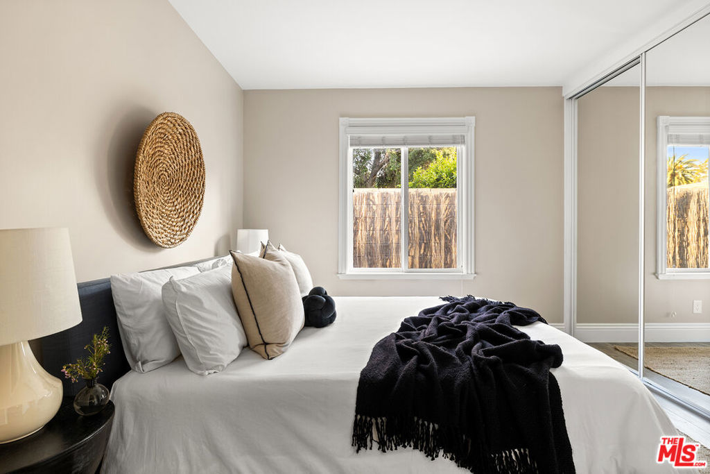 1725 N Marengo Avenue