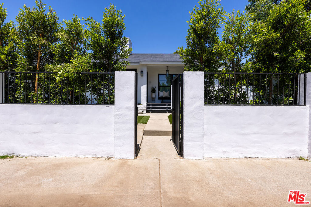 4800 Mary Ellen Avenue