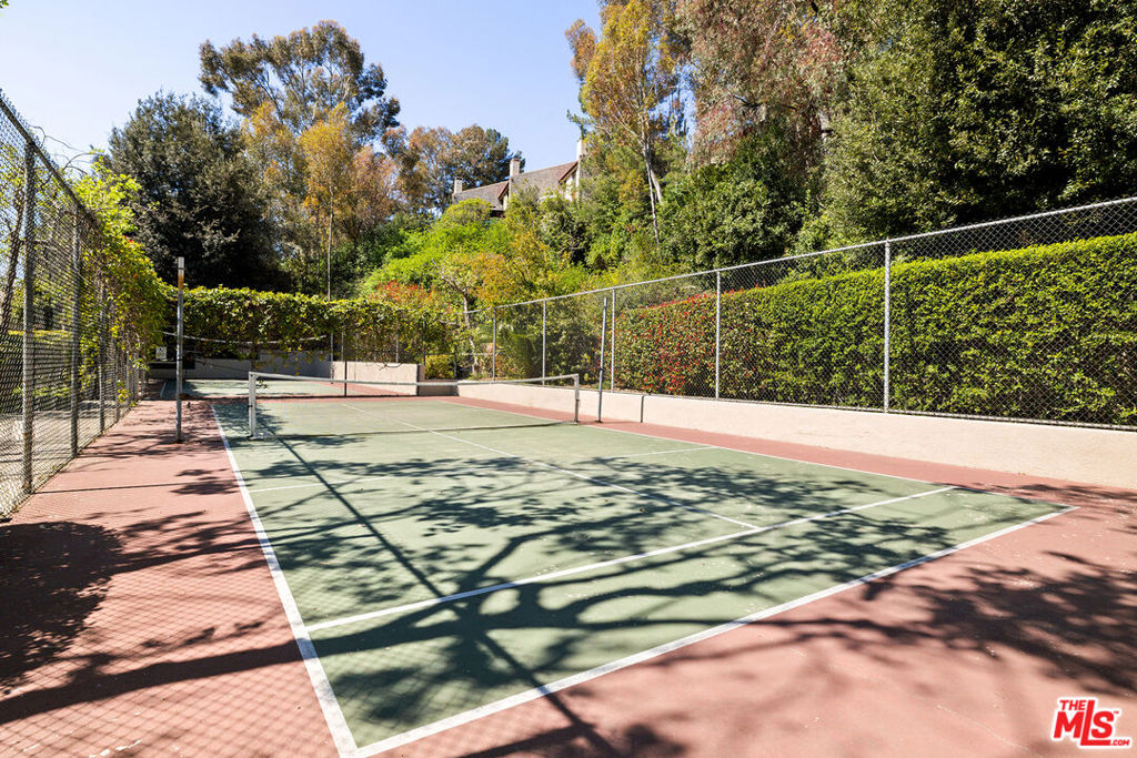 4049 Via Marisol 217