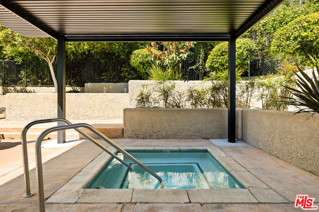 4049 Via Marisol 217