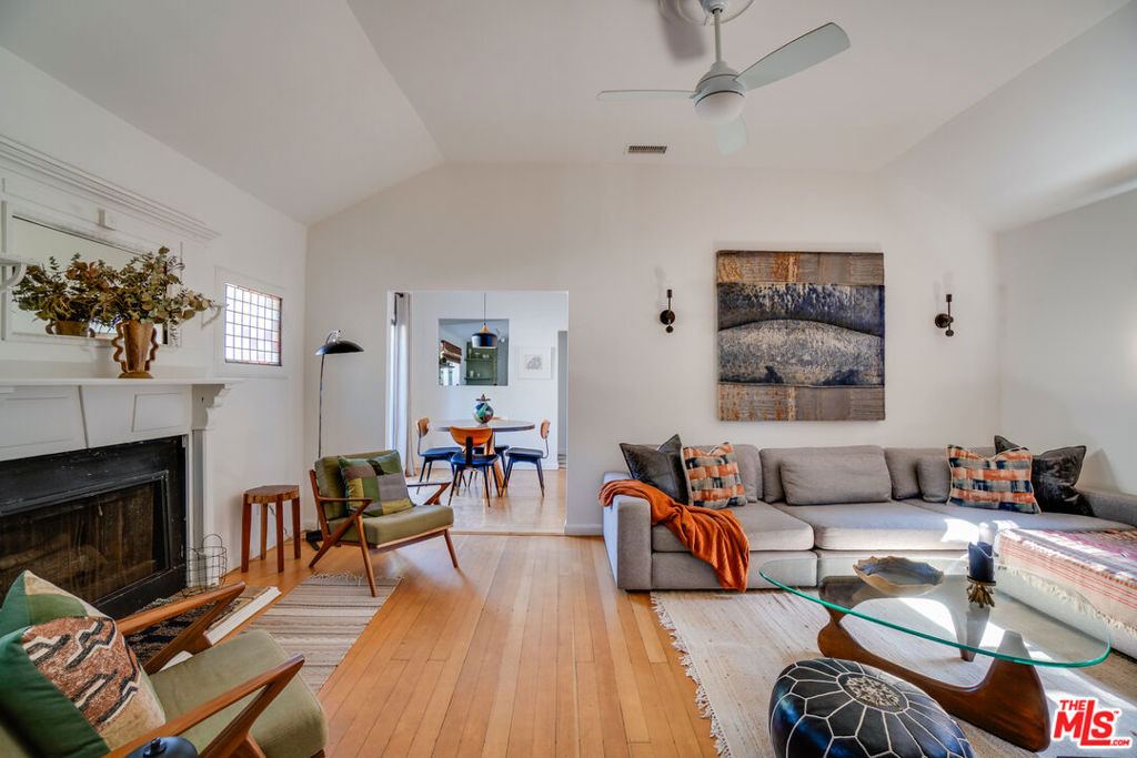 4132 Cumberland Avenue