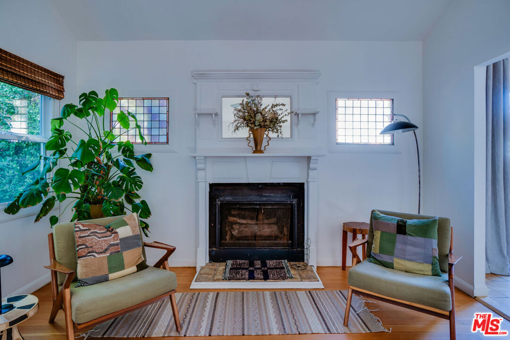 4132 Cumberland Avenue