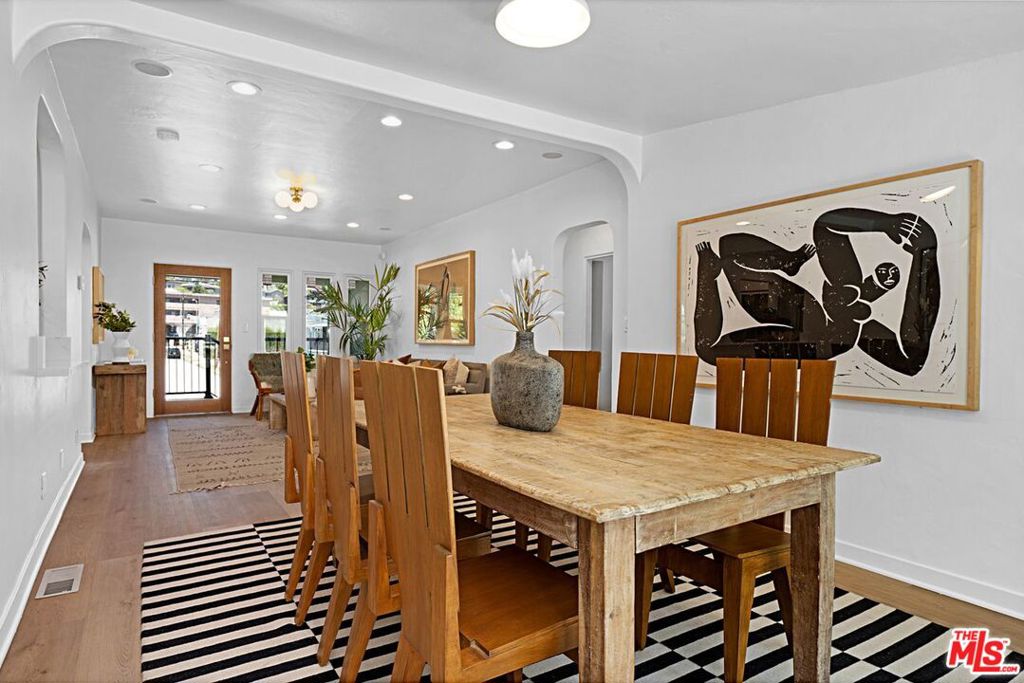 2428 Griffith Park Boulevard