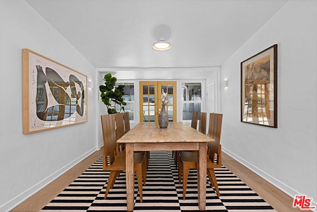 2428 Griffith Park Boulevard