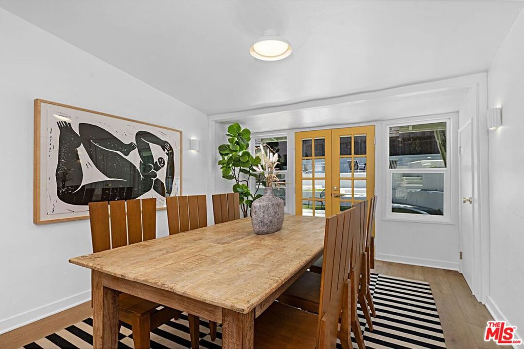 2428 Griffith Park Boulevard