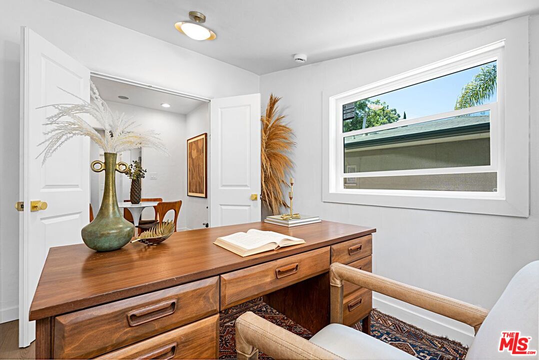 2428 Griffith Park Blvd