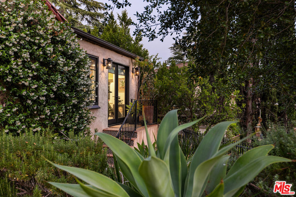 5027 Louise Drive