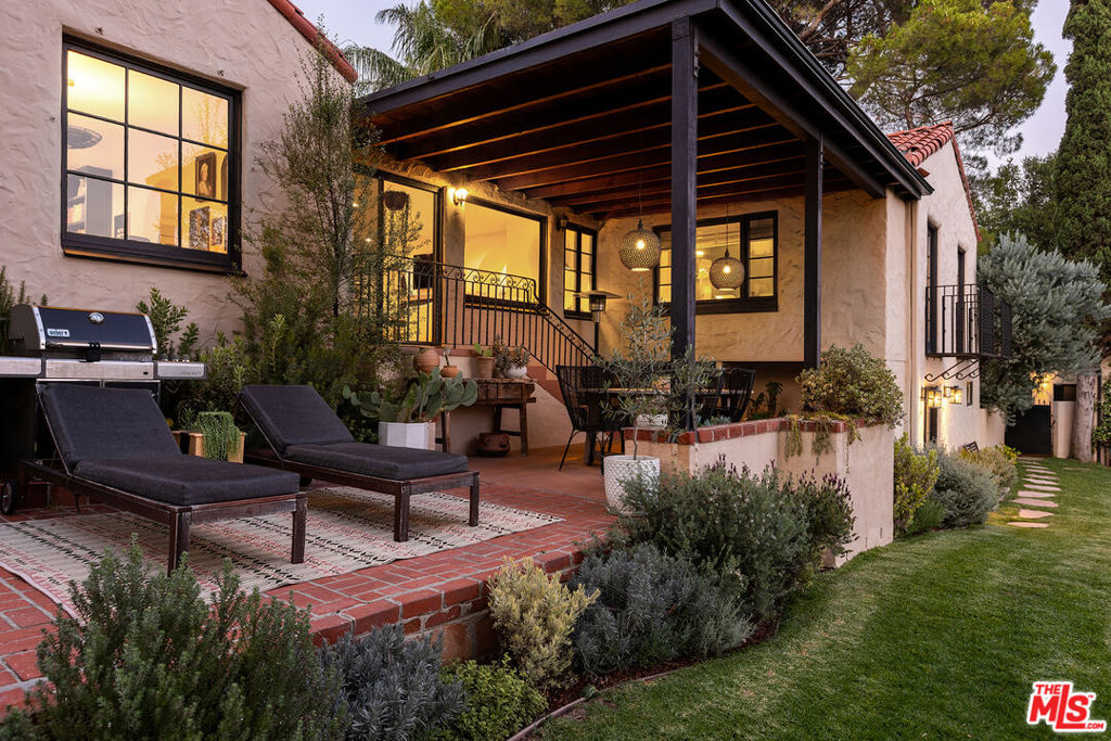 5027 Louise Drive