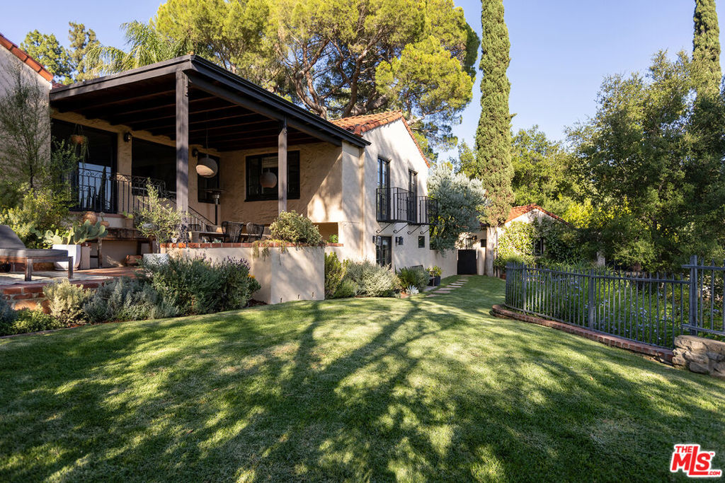 5027 Louise Drive